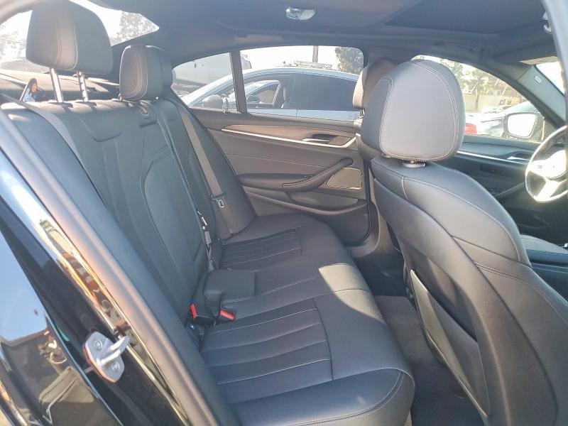 2022 BMW 530 i