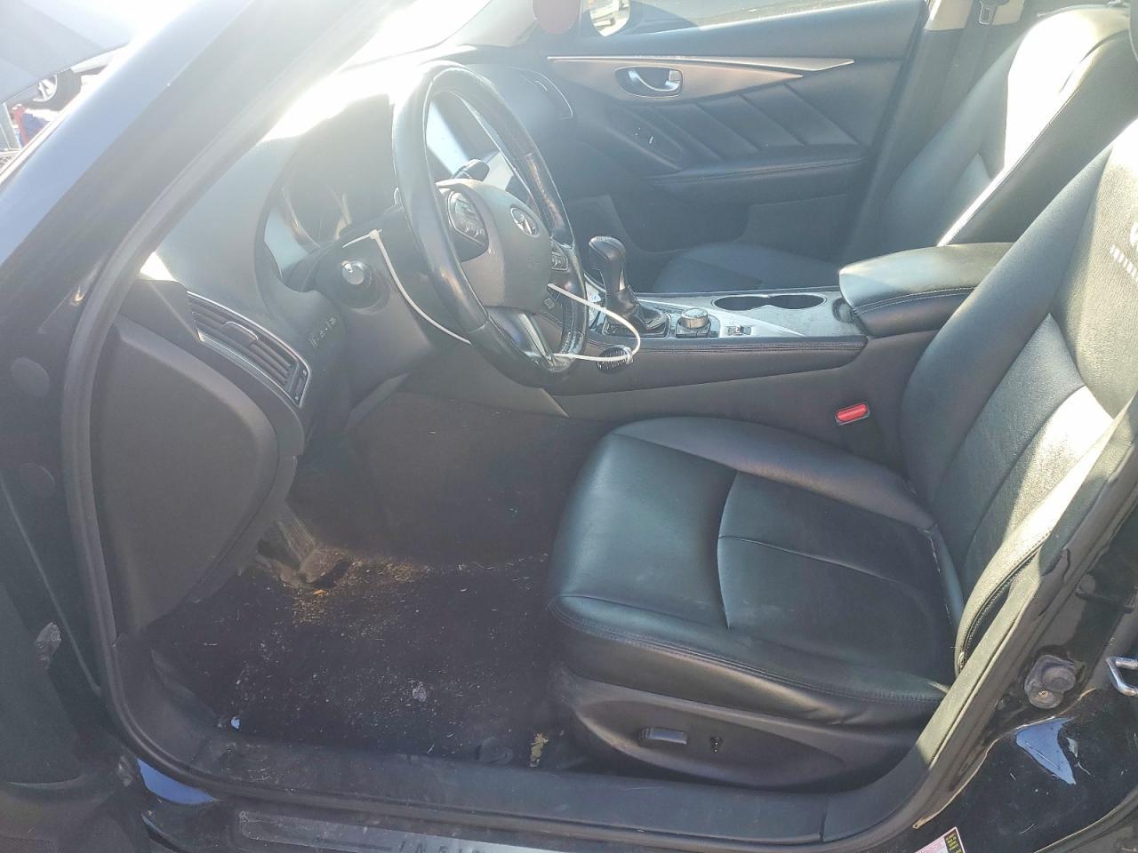 2014 Infinity Q50 Base