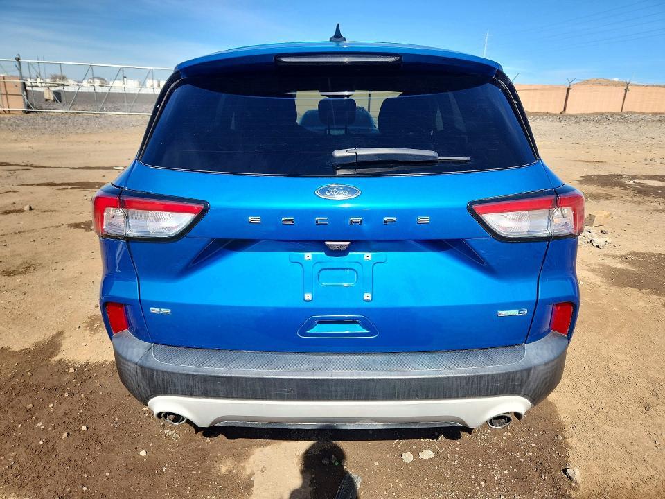 2020 Ford Escape se