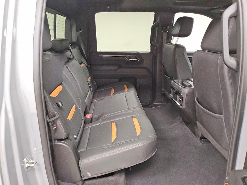 2025 GMC Sierra K2500 AT4