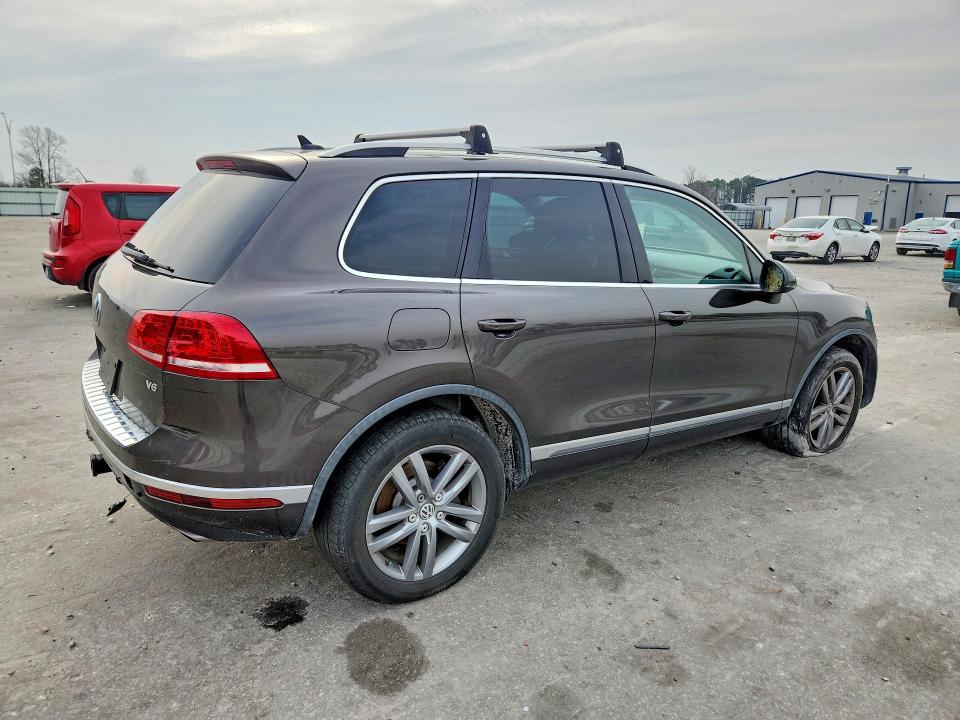 2015 Volkswagen Touareg V6