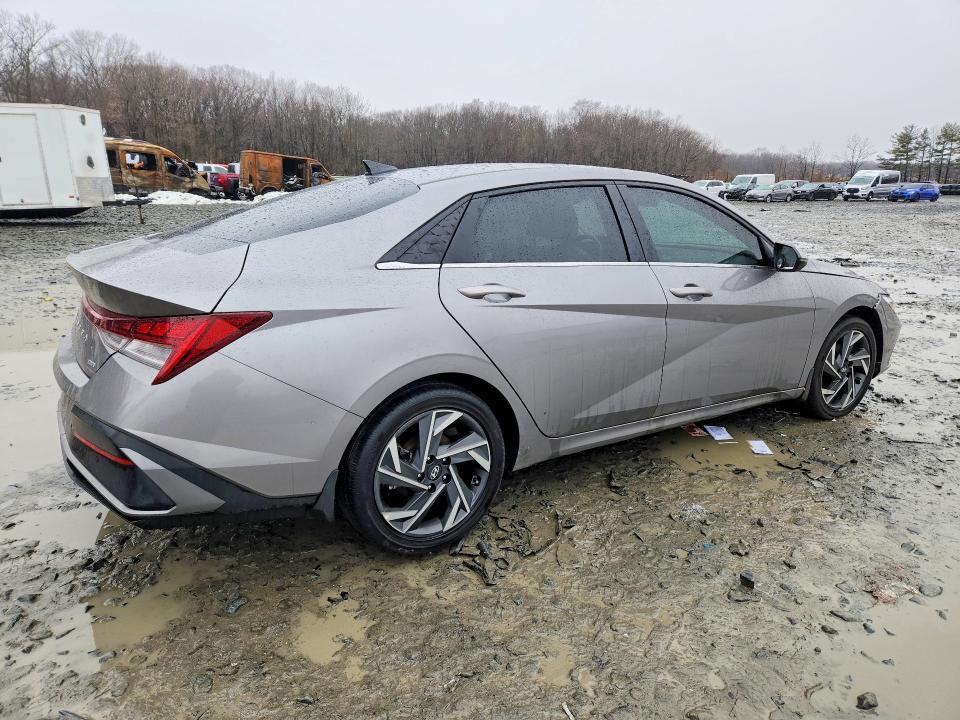 2024 Hyundai Elantra Hybrid Limited