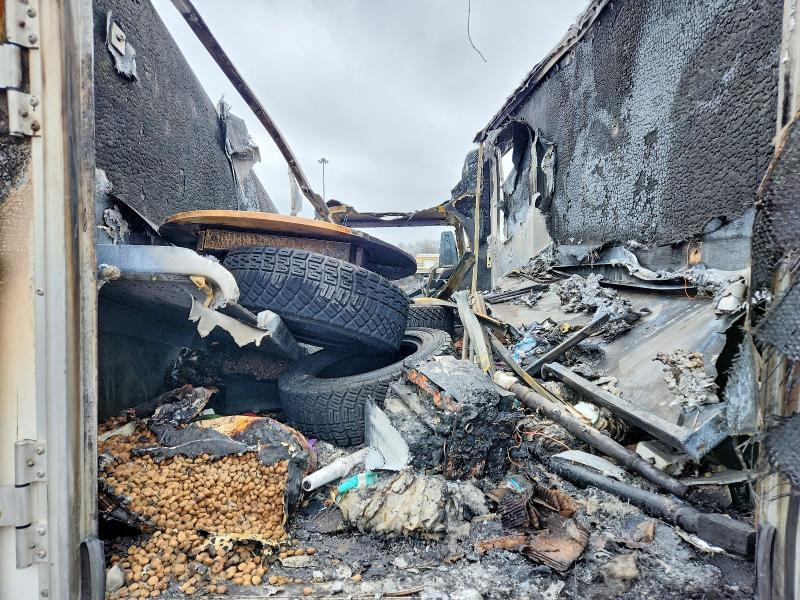 2020 GMC Savana box Truck