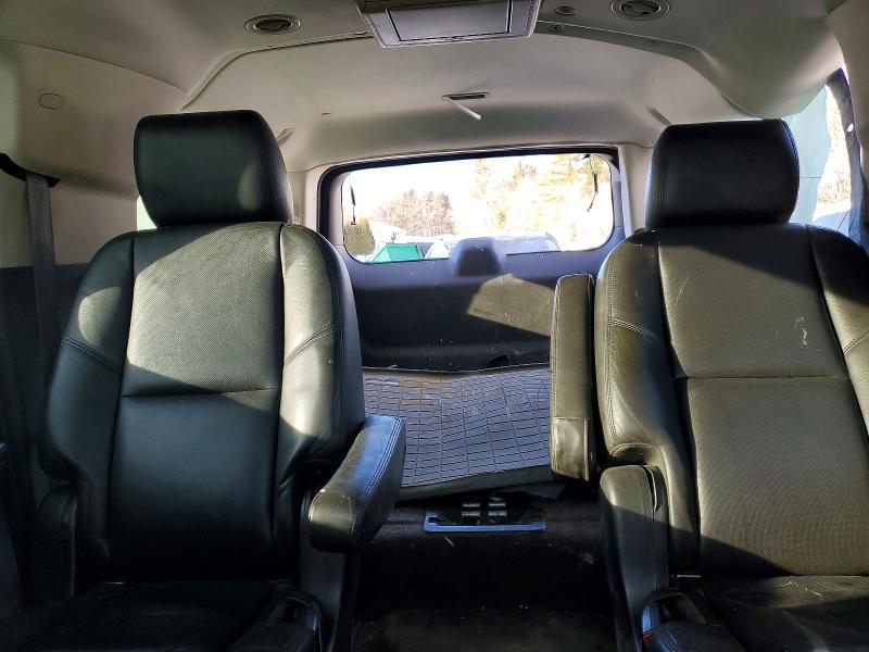 2011 Cadillac Escalade esv Premium