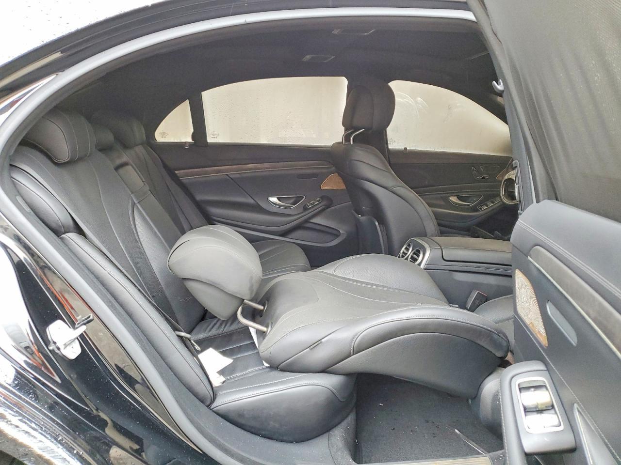 2015 Mercedes-Benz S 550