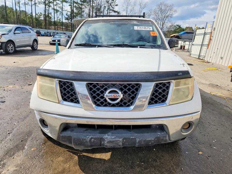 2005 Nissan Frontier SE