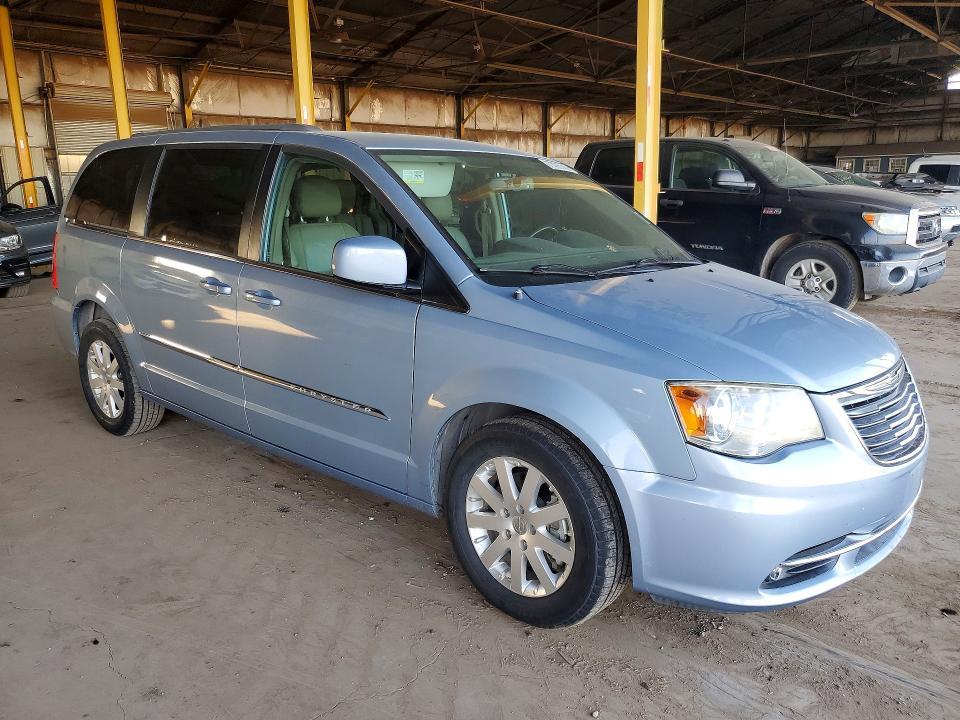 2016 Chrysler Town & Country Touring