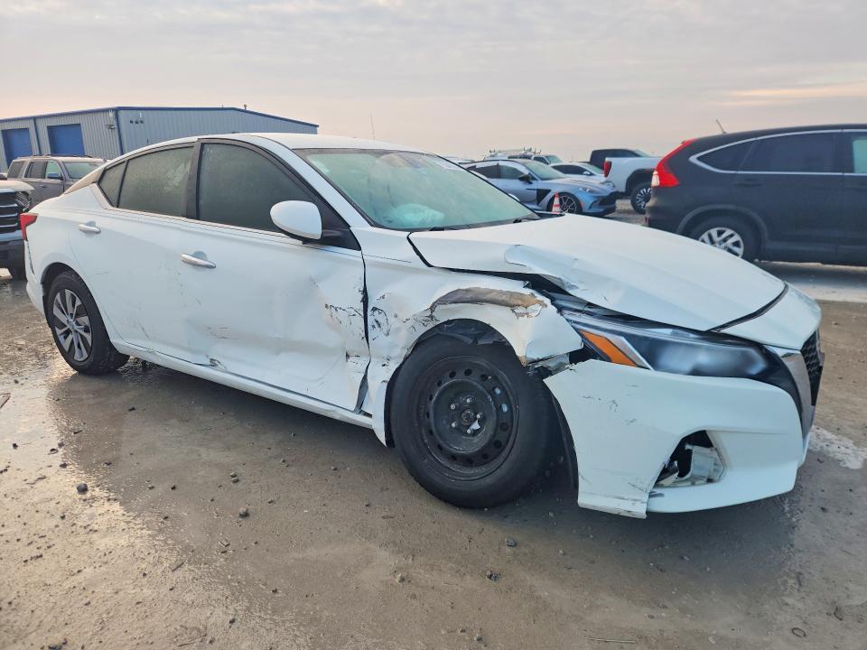 2020 Nissan Altima s