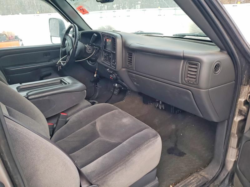 2005 GMC Sierra K2500 Heavy Duty