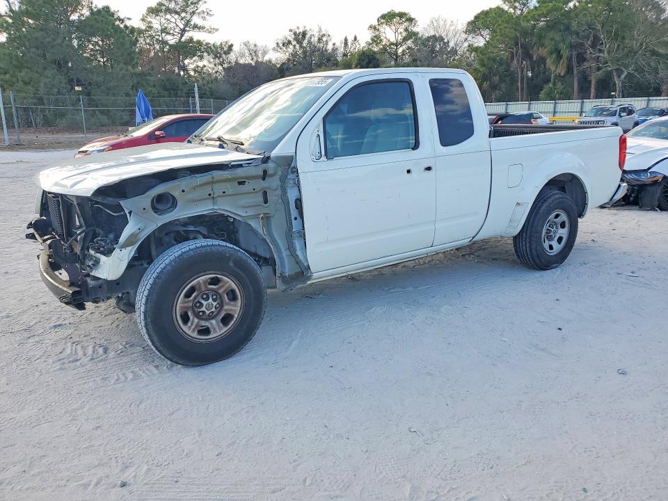 2015 Nissan Frontier S
