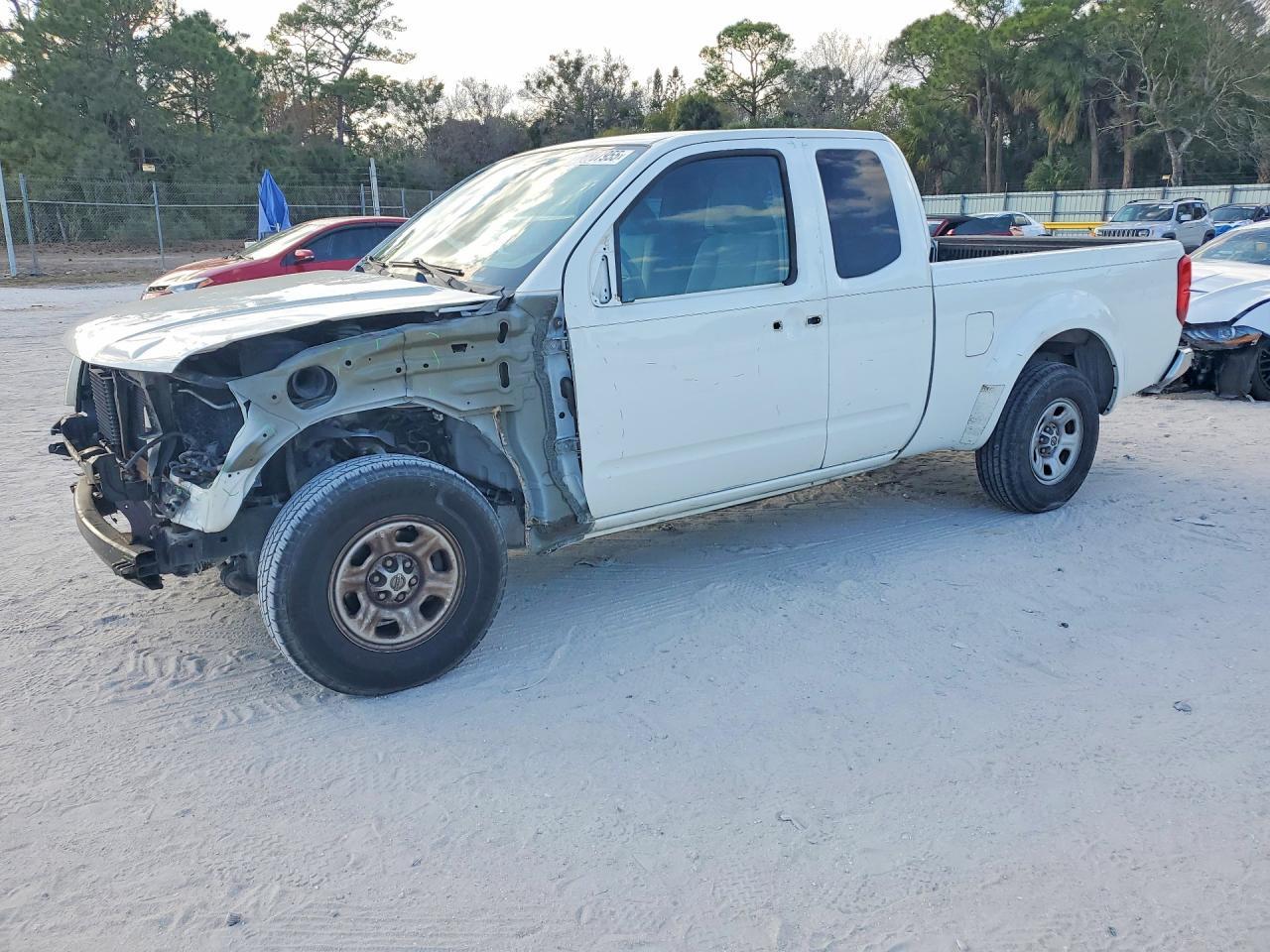 2015 Nissan Frontier S