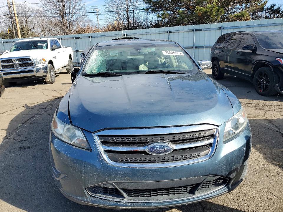 2010 Ford Taurus Limited