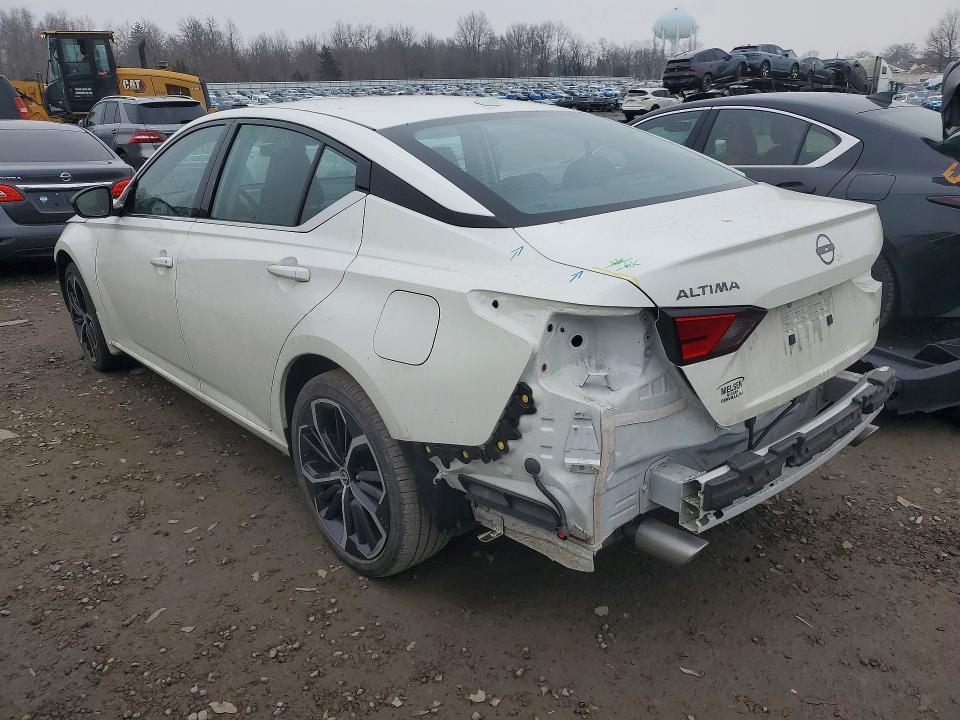 2025 Nissan Altima sr