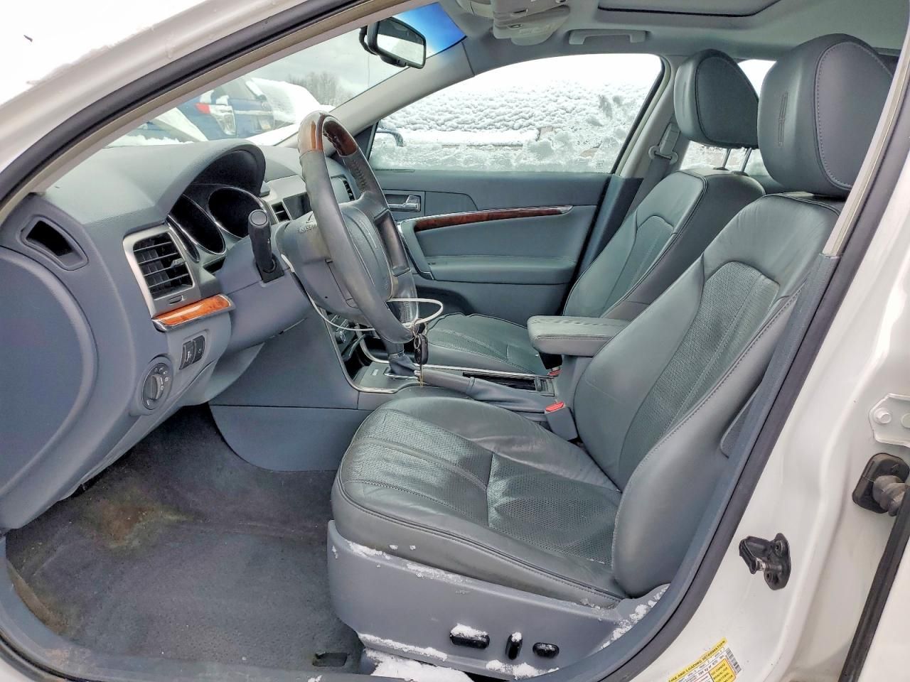 2010 Lincoln Townhouse MKZ