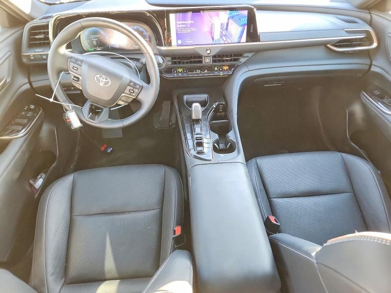 2025 Toyota Crown xle