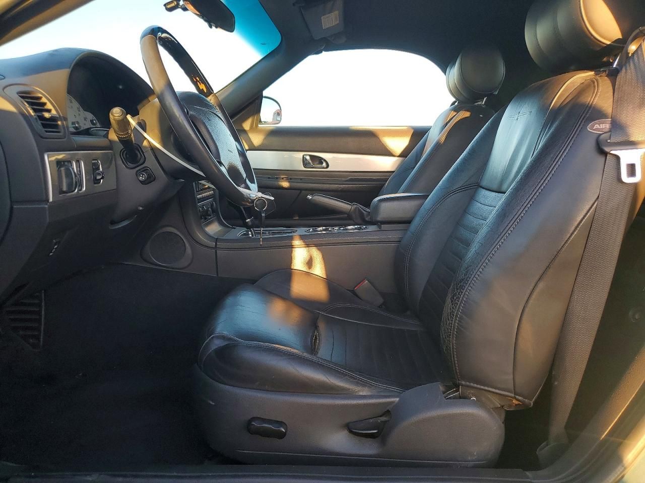 2002 Ford Thunderbird