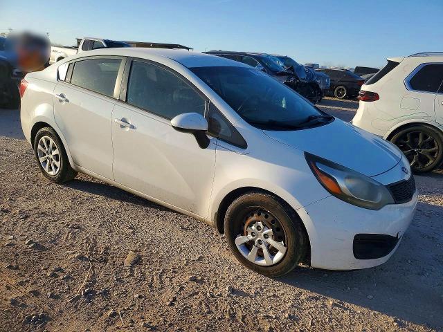 2013 KIA Rio lx