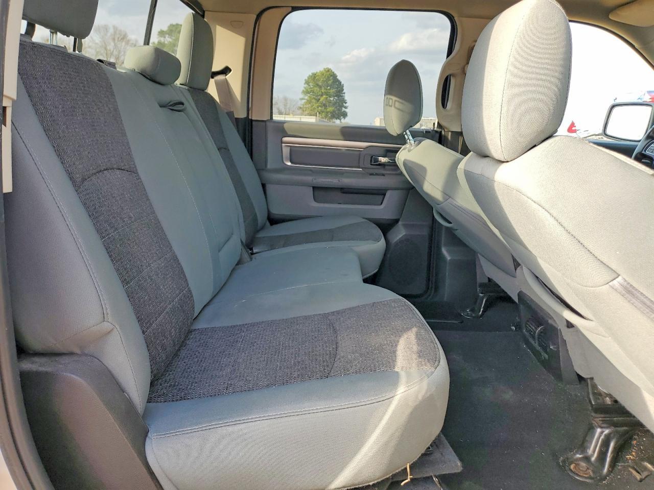 2019 Dodge Ram 1500 Classic slt