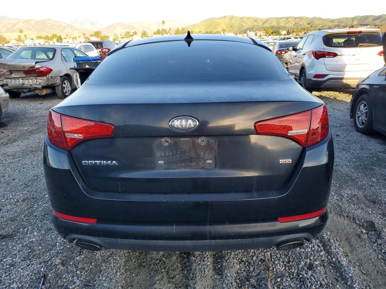 2013 KIA Optima lx