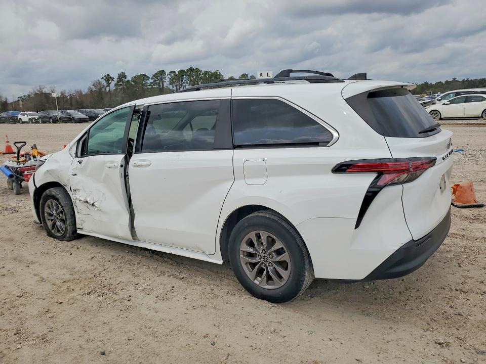 2022 Toyota Sienna