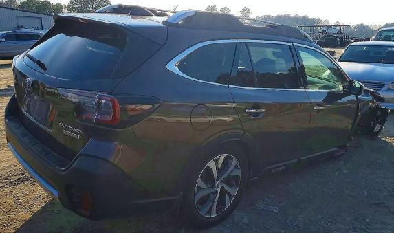 2022 Subaru Outback Touring