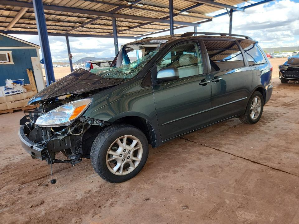 2004 Toyota Sienna xle