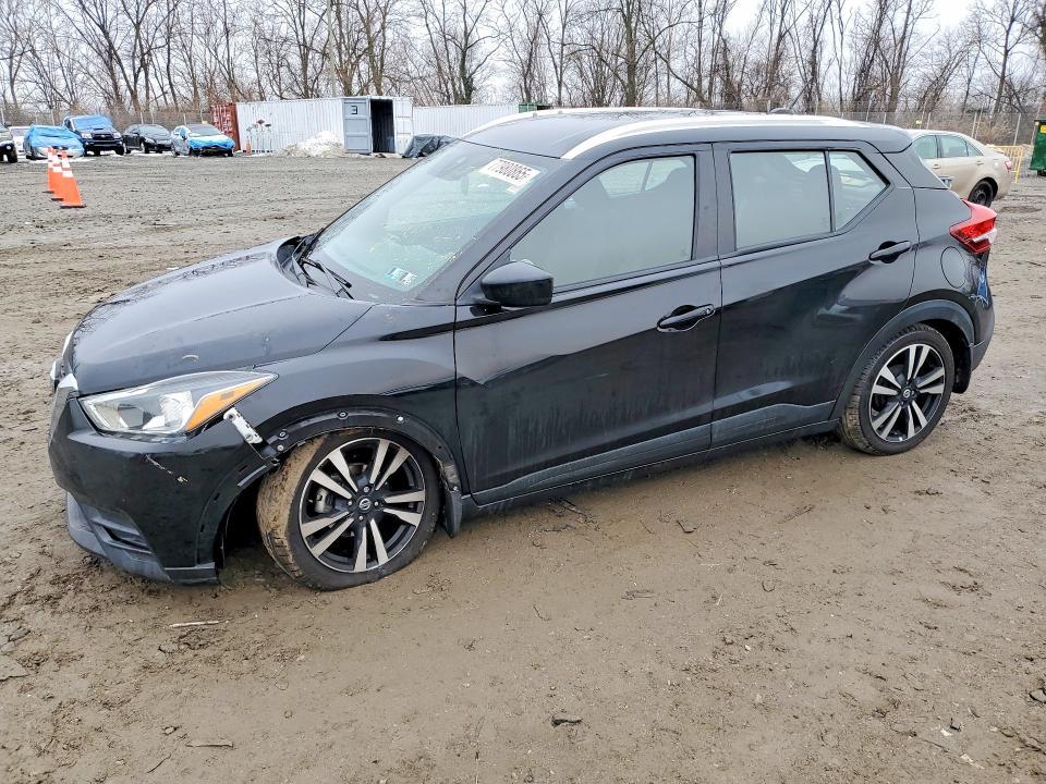 2020 Nissan Kicks sv