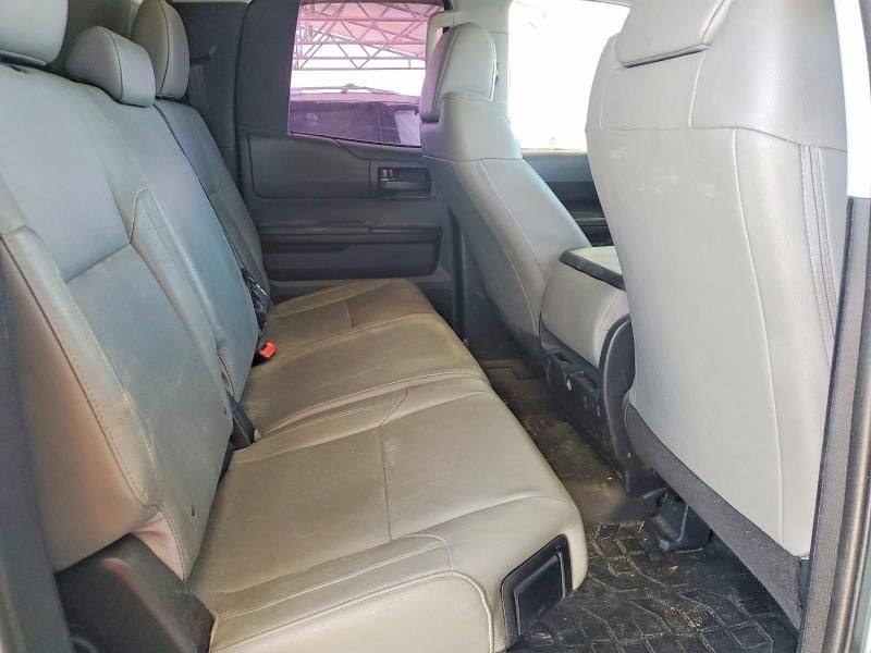 2015 Toyota Tundra Double cab sr