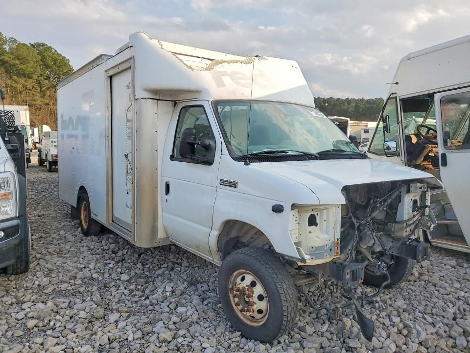 2021 Ford E350 Delivery Truck
