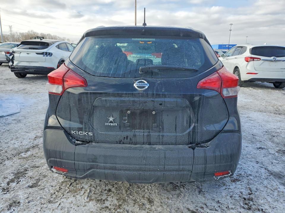 2019 Nissan Kicks s