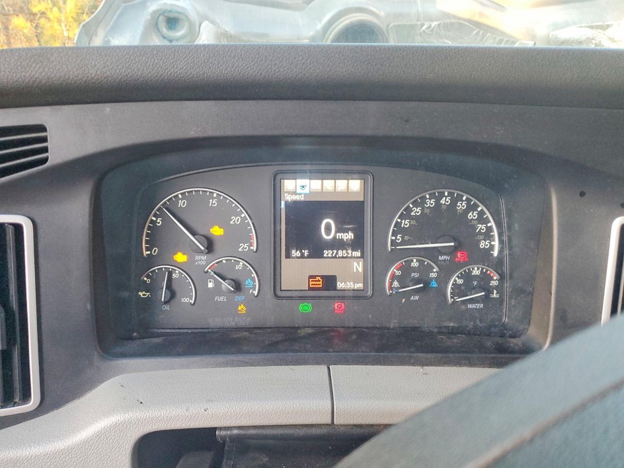 2024 Freigliner 2024 Freightliner Cascadia 116 Semi Truck