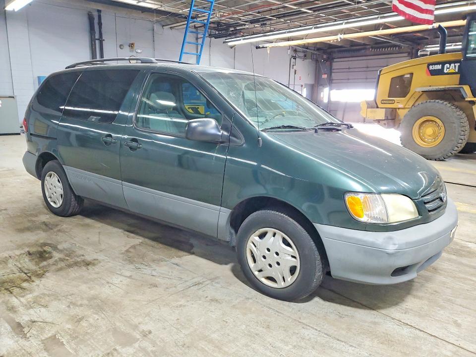 2002 Toyota Sienna ce