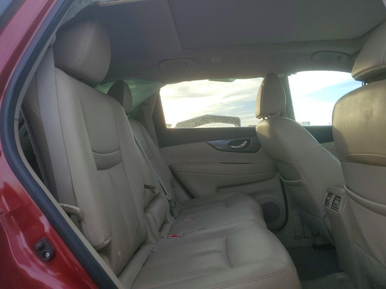 2015 Niss Rogue s