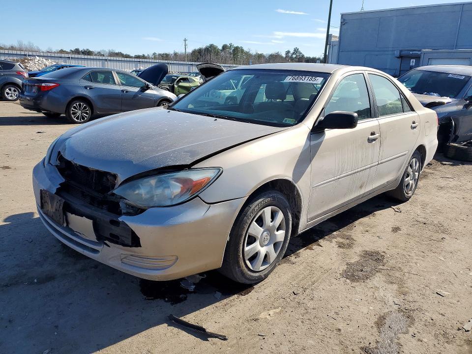 2004 Toyota Camry le