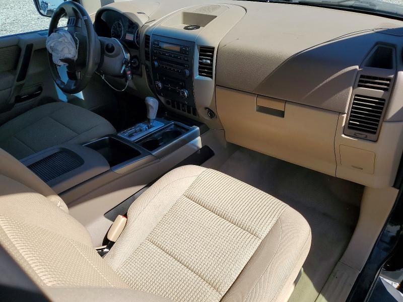 2009 Nissan Titan xe