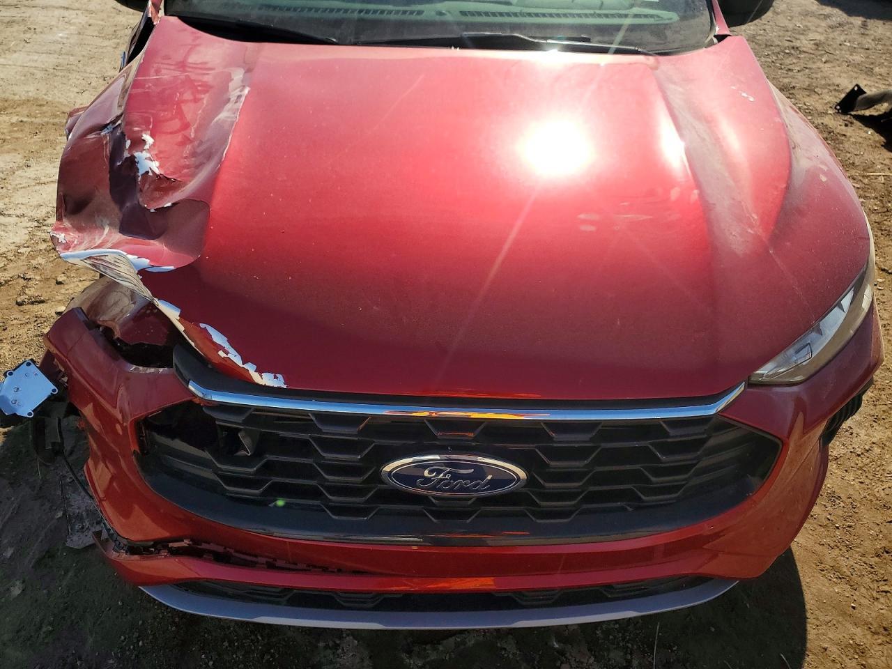 2024 Ford Escape st Line