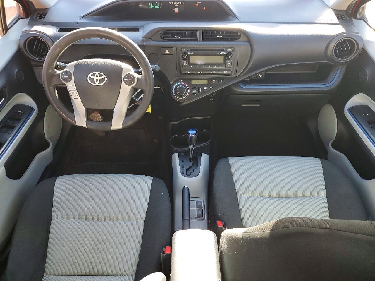 2013 Toyota Prius c