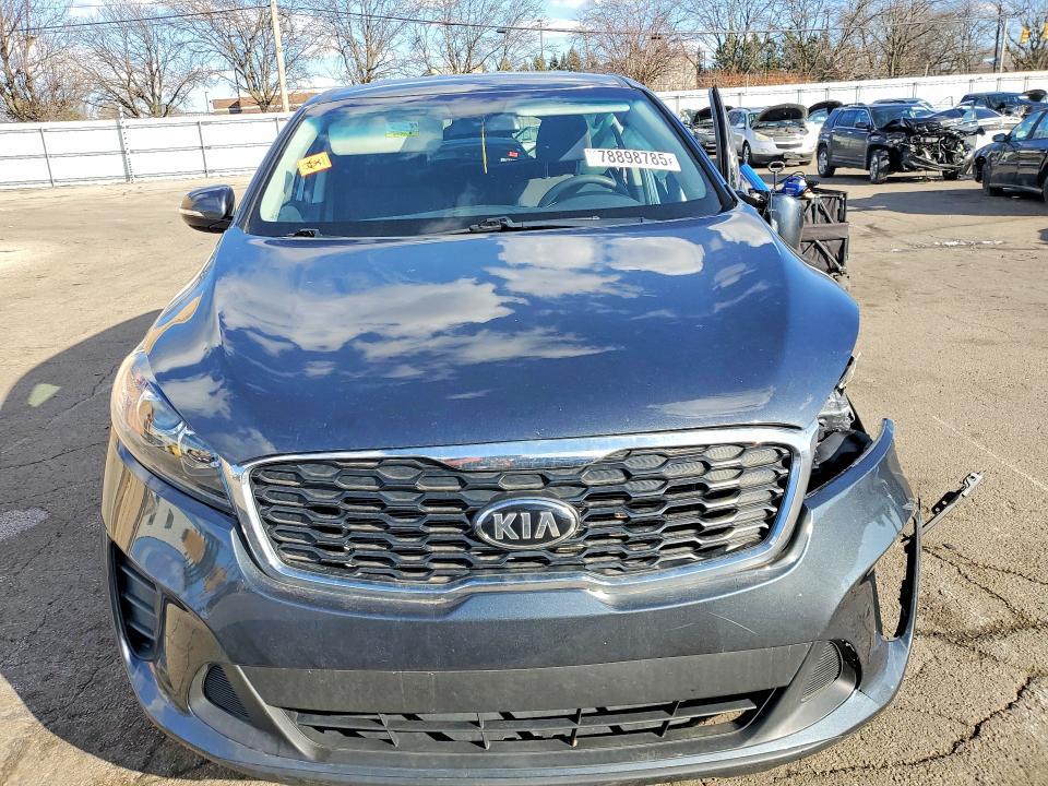 2020 KIA Sorento lx V6