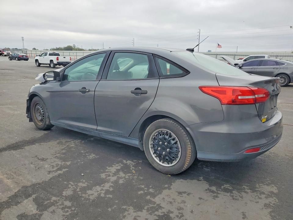 2015 Ford Focus s