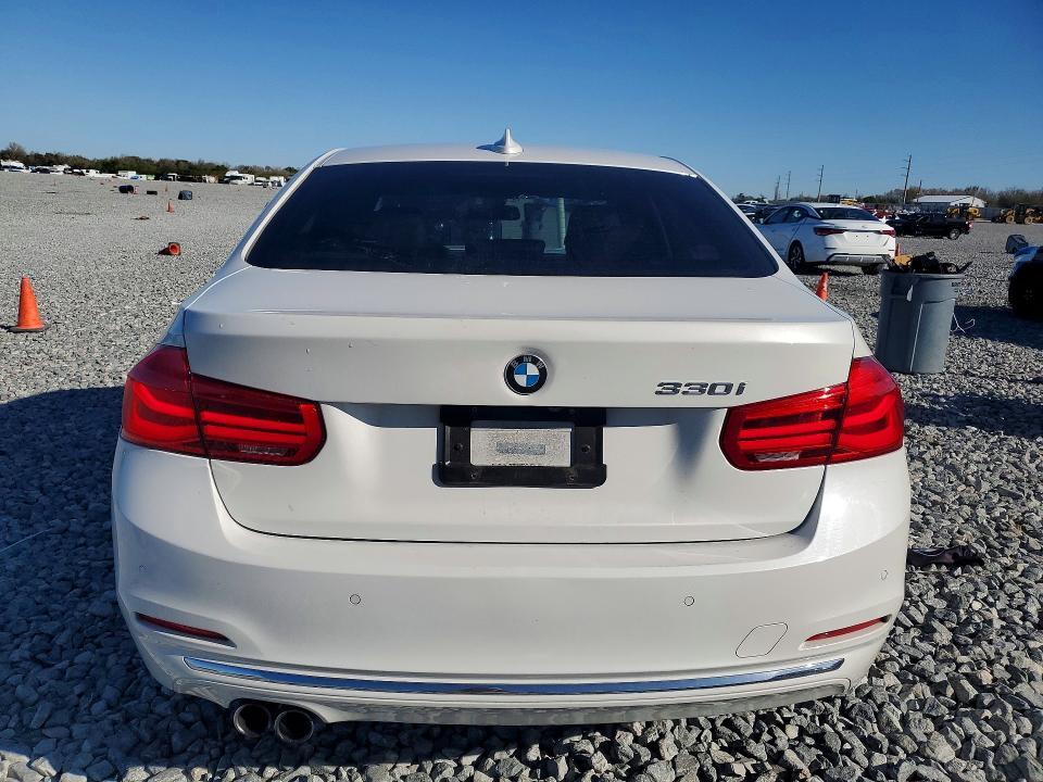 2017 BMW 330 i