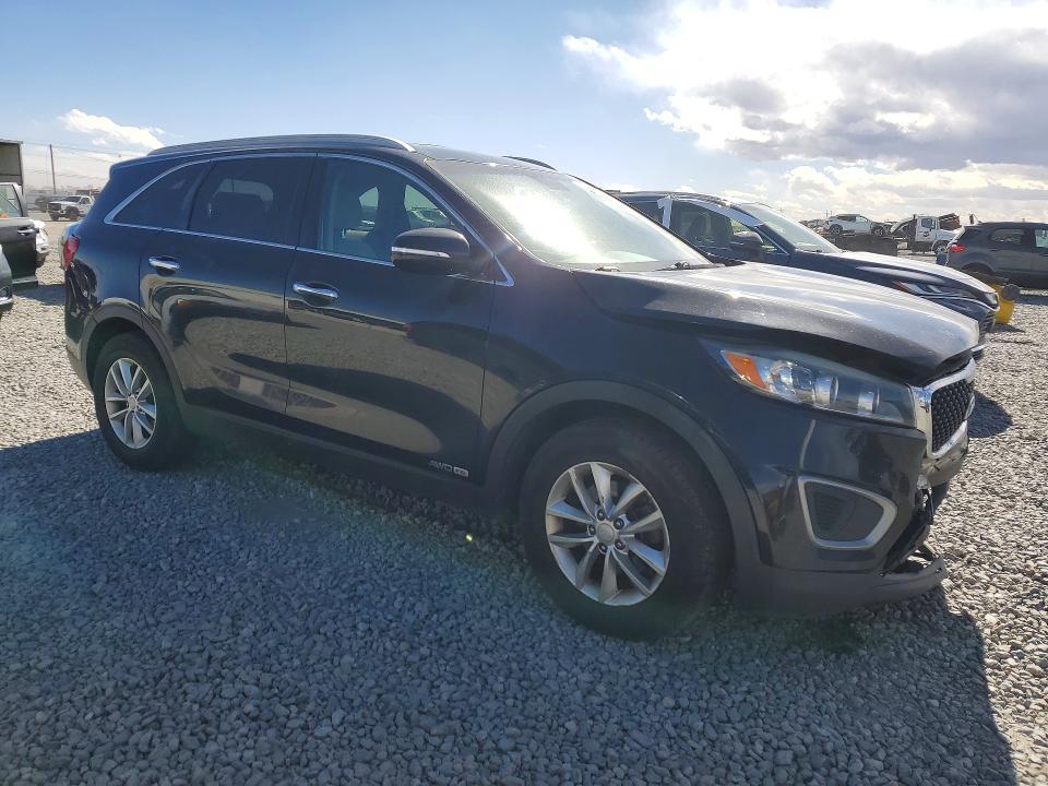 2016 KIA Sorento lx V6