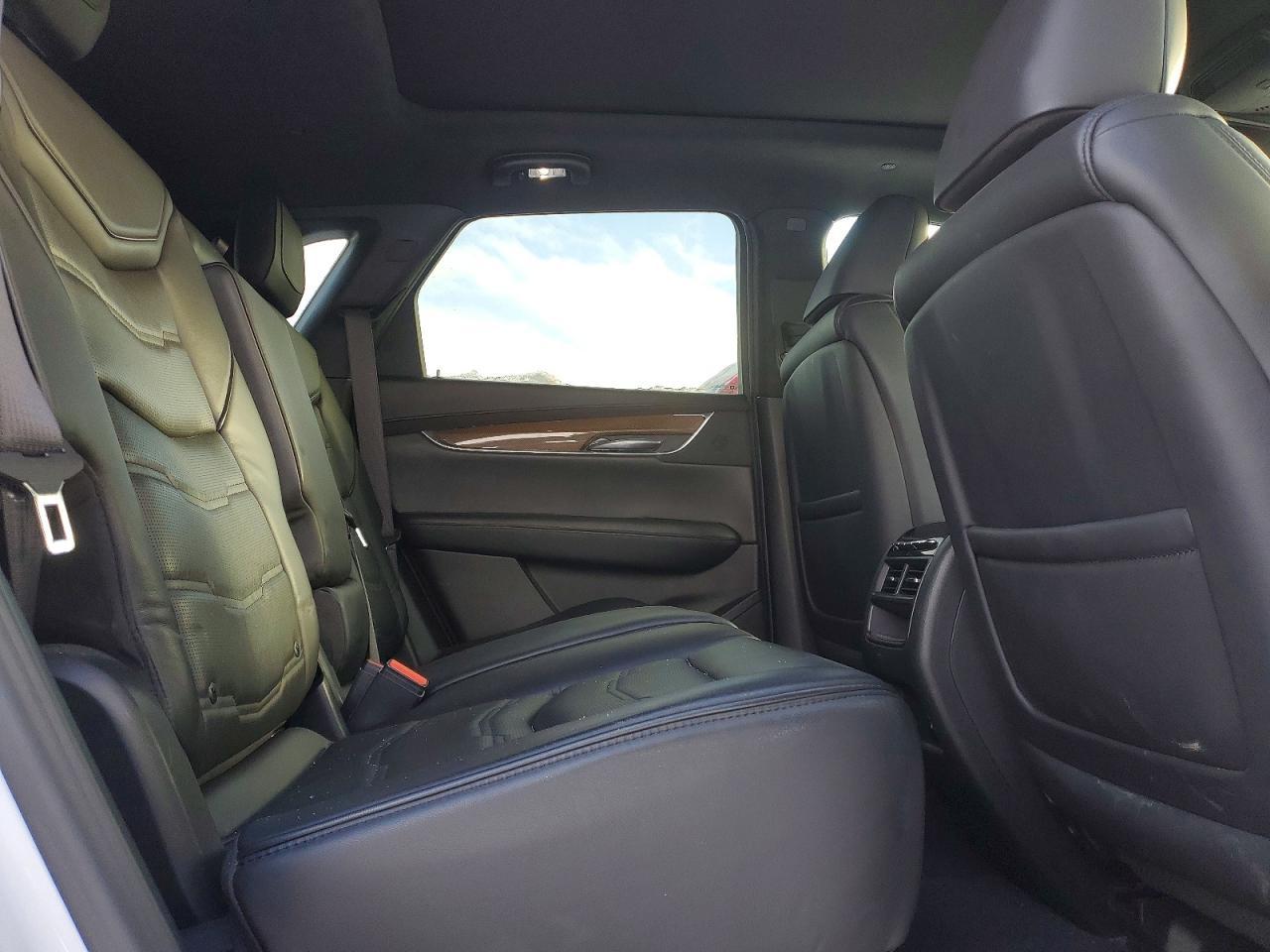 2017 Cadillac XT5 Platinum