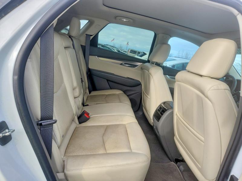 2017 Cadillac XT5 Premium Luxury