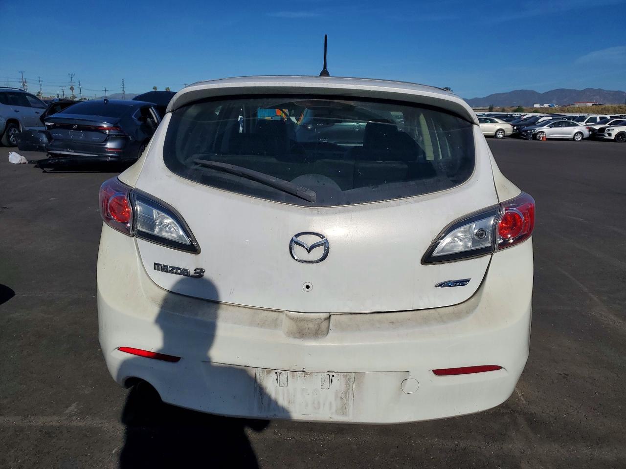 2013 Mazda 3 I