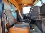 1990 Freightliner FLD120