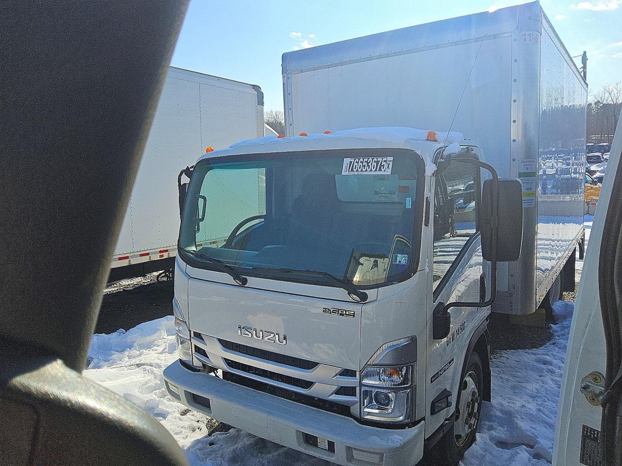 2023 Isuzu NPR HD-BOX Truck