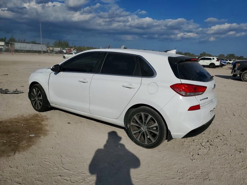 2020 Hyundai Elantra gt Base