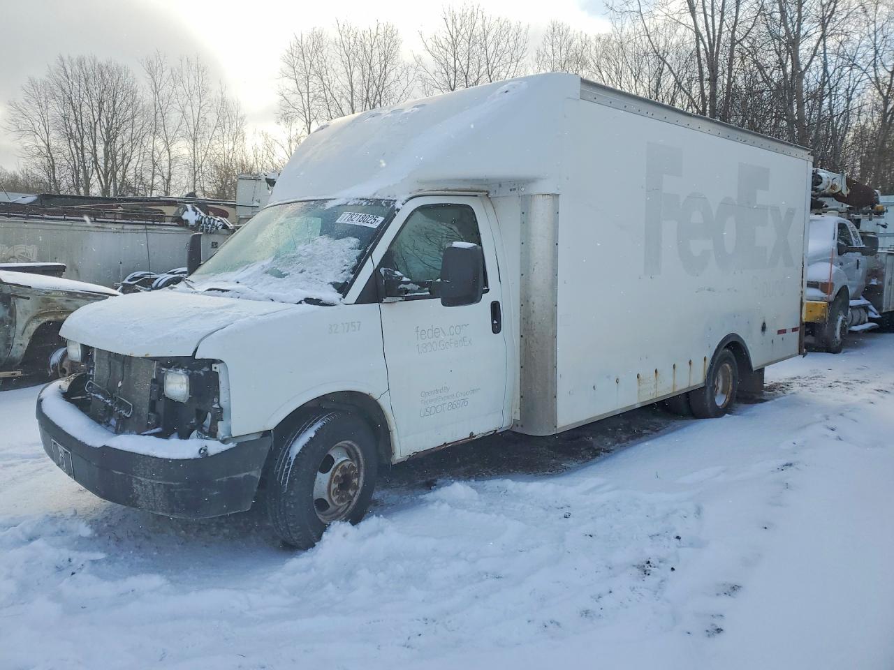 2015 GMC Savana Cutaway G3500
