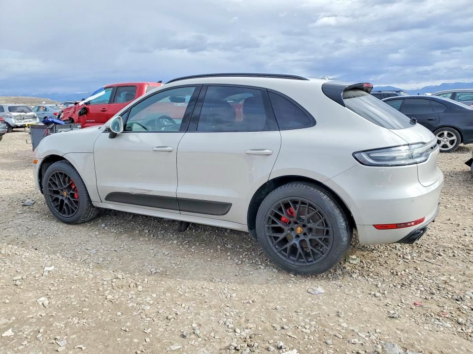 2021 Porsche Macan gts
