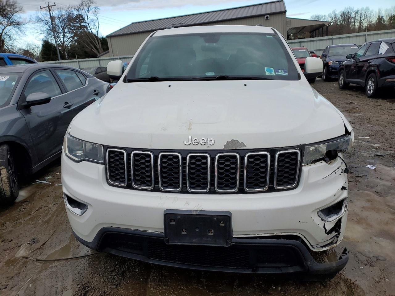 2017 Jeep Grand Cherokee Laredo